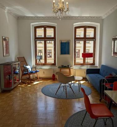 Goerlitz Apartment | Stilvolle Moderne unter hohen Decken