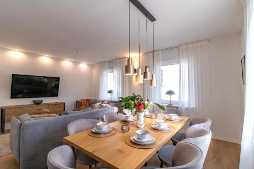 Schwarzenberg/Erzgeb. Apartment | Stilvolles City-Apartment I WLAN l Küche I Zentral I 8P