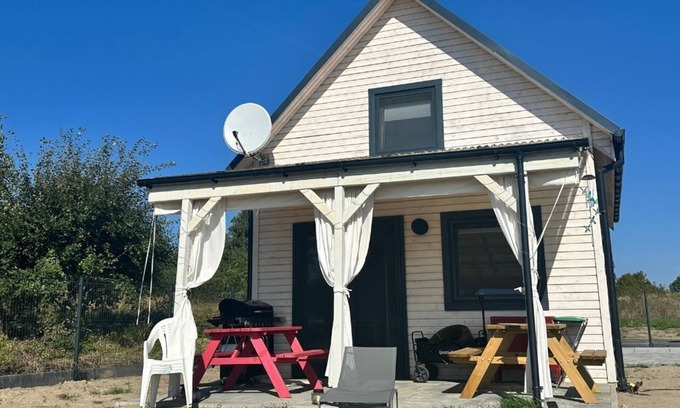 Trzesacz House | Stilvolles Ganzjährig Nutzbares Holzhaus am Meer, in Ruhiger Lage
