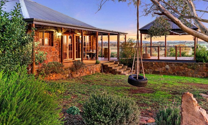 Barwite Villa | Stone Creek Cottage