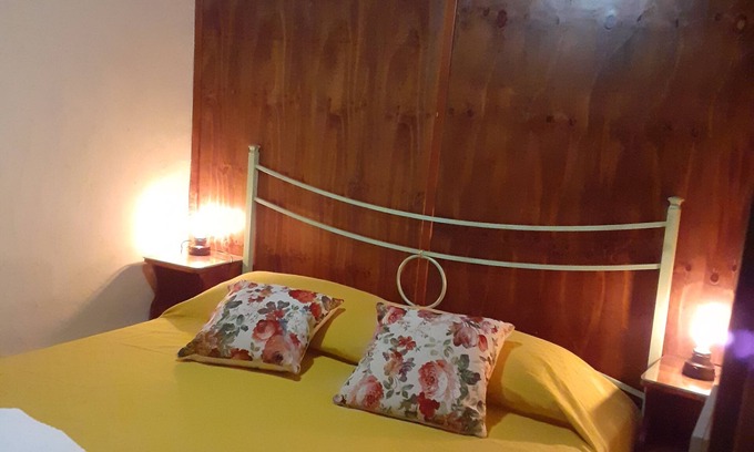 Vacone Bed & Breakfast | Stone farmhouse among ancient olive trees and the remains of the Roman villa of Horace