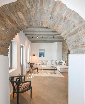 Arnados House | Stone Grey Arnados