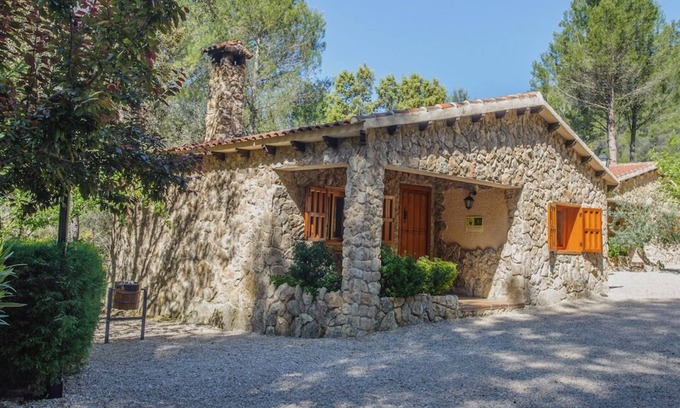 Yeste House | Stone house nº1 for 4 people, Batan Rio Tus