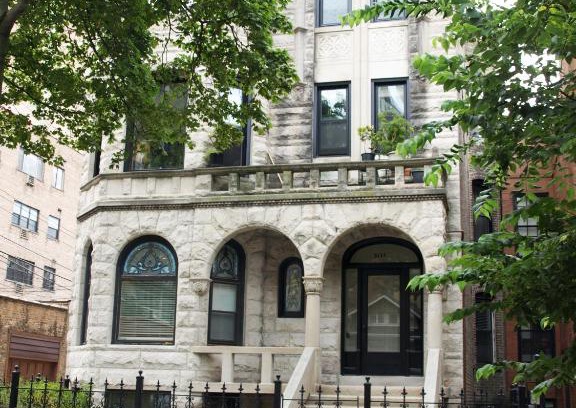 Lake View East Apartment | Stone Mansion Sleeps 10-20 Free TV & Parking