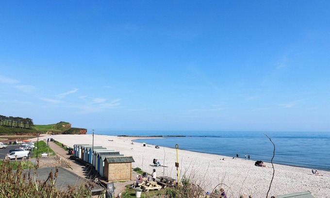 Budleigh Salterton Cottage | STONE'S THROW, pet friendly in Budleigh Salterton