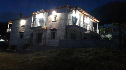 Alyki House | Stone Villa at Alyki Beach