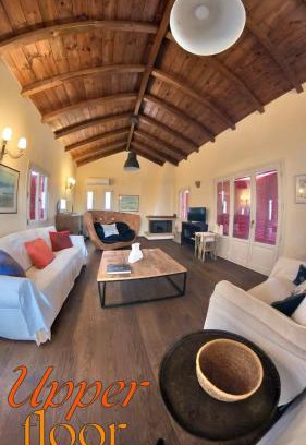 Galaxidi Villa | Stone Villa Maria