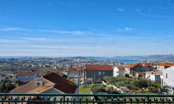 Mravince House | Stone Villa Rea