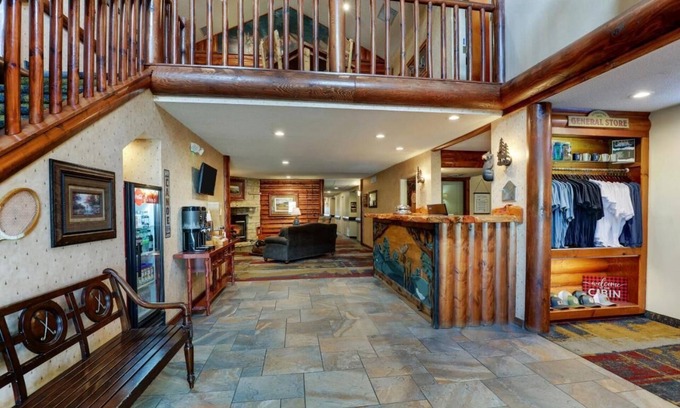 Galena Hotel | Stoney Creek Galena, Deluxe King, Free Parking | 2 Units
