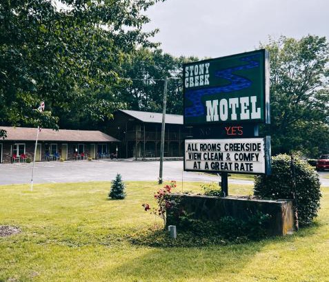 Valley Creek Run Hotel | Stony Creek Motel