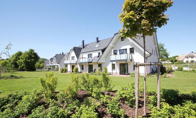 Lobbe Apartment | strandnahe FeWo mit Terrasse, gratis Nutzung vom AHOI Erlebnisbad und Sauna in Sellin - Rex Rugia FeWo 10-1