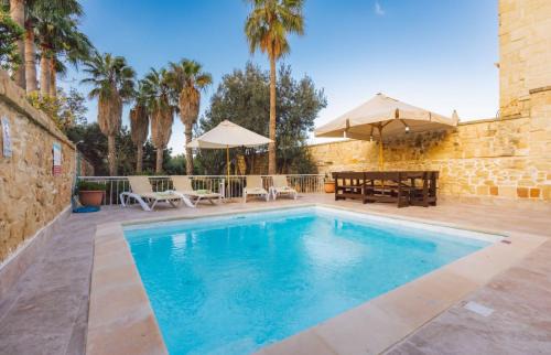 Zejtun Villa | Strawberry Hills
