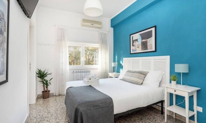 Quartiere XXI Pietralata Apartment | Street Art Roma | 3BR apartment | Near Tiburtina