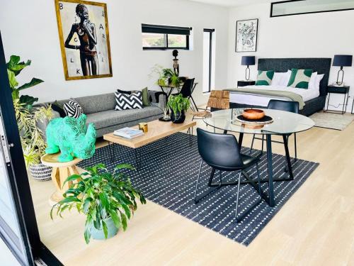 Cape Peninsula Apartment | Stroll to Scarborough Beach, Rooibokkie Studio 1