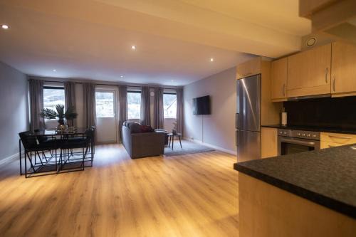 Stryn Apartment | Stryn Apartments - City Center - Modern Suites