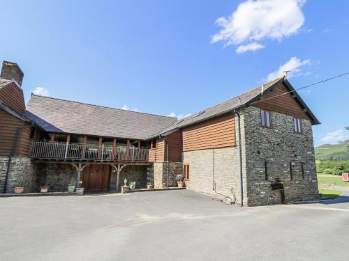 Tirabad House | Stud Farm House