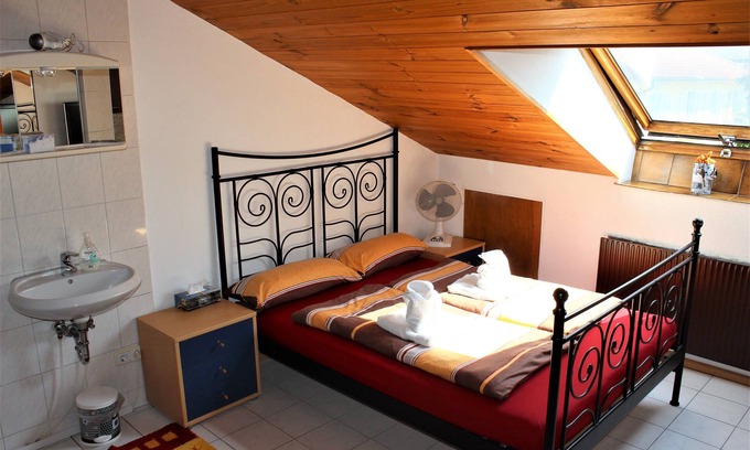 Allensbach Apartment | Students/apartment with garden
