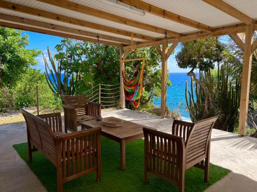 Capesterre-de-Marie-Galante Apartment | Studi 'O' Galerie