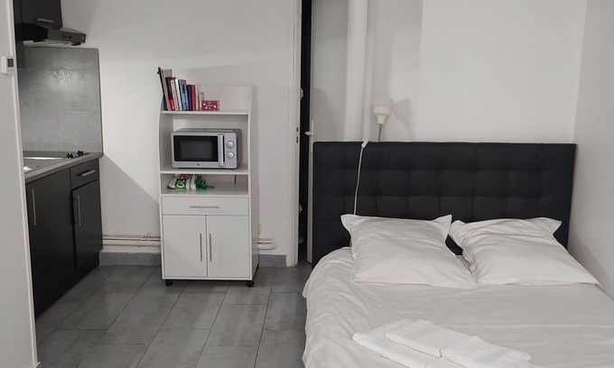 Les Halles Apartment | Studio 2 - Paris center Marais/Beaubourg