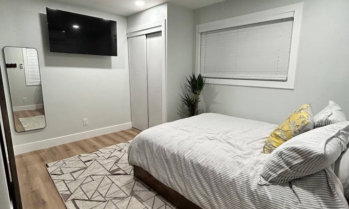City Heights Apartment | Studio 37- Modern Detached Studio in Central San Diego w/free on-site parking!