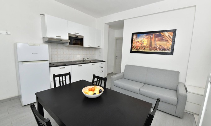 San Lazzaro di Savena Apartment | Studio apartment with kitchen and private bathroom