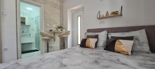 Silo Apartment | Studio Apartman Gržetić