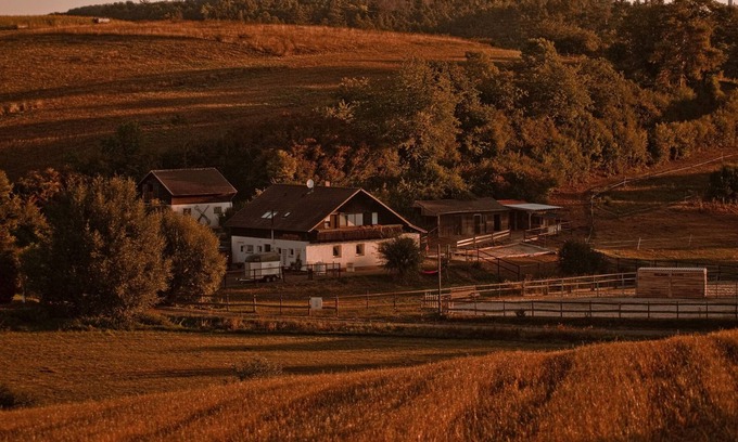 Waldeck Apartment | Studio Apartment "Belroki Ranch" with Terrace, Shared Garden and Wi-Fi