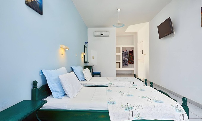 Diafani Apartment | Studio Apartment 'Double No 1' with Sea View, Wi-Fi and Air Conditioning