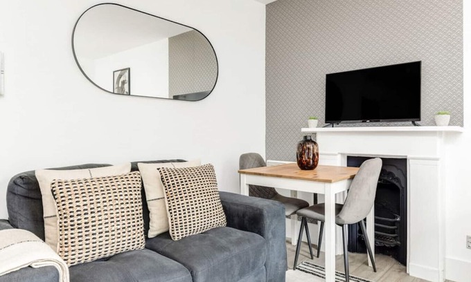 Bayswater Apartment | Studio Apartment in Paddington