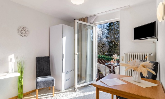 Bad Duerrheim Apartment | Studio Apartment 'Nr 6' with Shared Terrace, Shared Garden and Wi-Fi