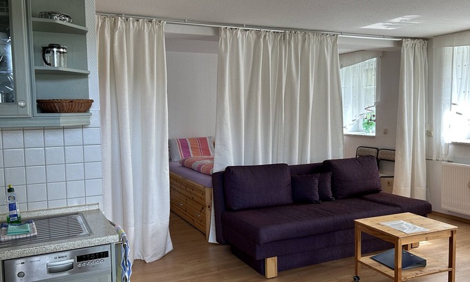 Oberhof Apartment | Studio Apartment 'Wohnung 1' with Private Terrace and Wi-Fi