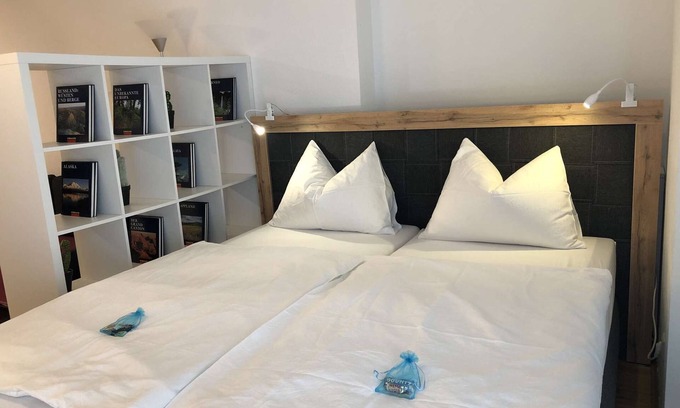 Geidorf Apartment | Studio Appartement near the hospital with garden access