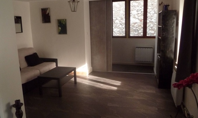 Annecy Old Town Apartment | STUDIO BIS in OLD CITY