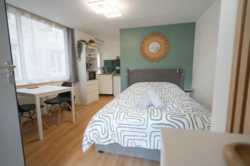 Saint-Astier Apartment | Studio chaleureux en plein centre