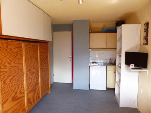 Le Pleynet Apartment | Studio cosy au pied des pistes, près des remontées et commerces - FR-1-557A-34