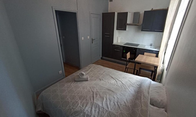 Maisons-Laffitte Apartment | Studio cosy - Hypercentre - 20 min to Paris