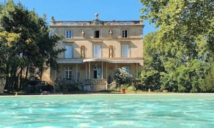 Conques-sur-Orbiel Apartment | Studio du château de l'ange au violon 1 to 4 people