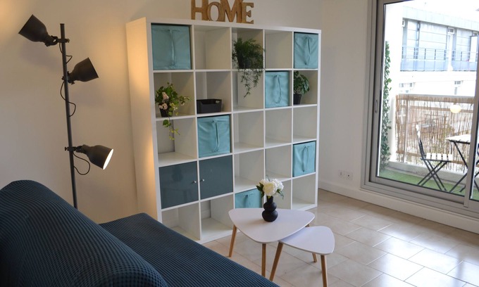 Les Lilas Apartment | Studio + Espace Nuit - Les Lilas. Calme. Balcon. 33 M² Cuisine, Salle de Bain