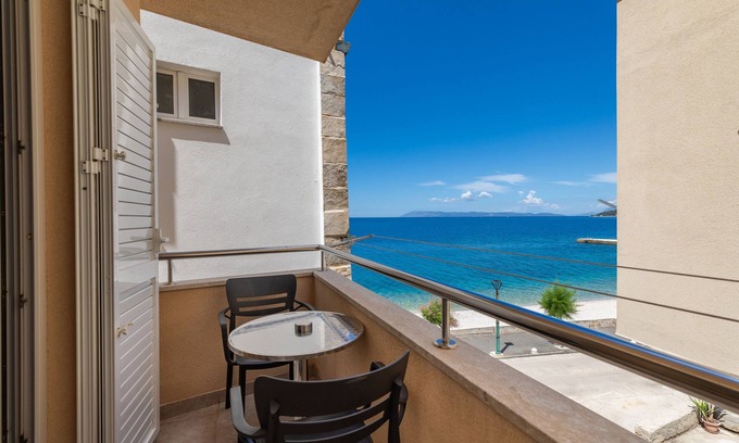 Drasnice Apartment | Studio flat near beach Drašnice, Makarska (AS-6697-b)