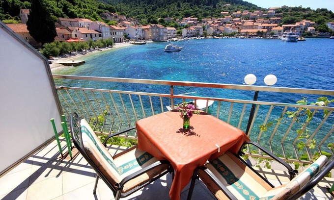 Racisce Apartment | Studio flat near beach Račišće, Korčula (AS-4341-c)