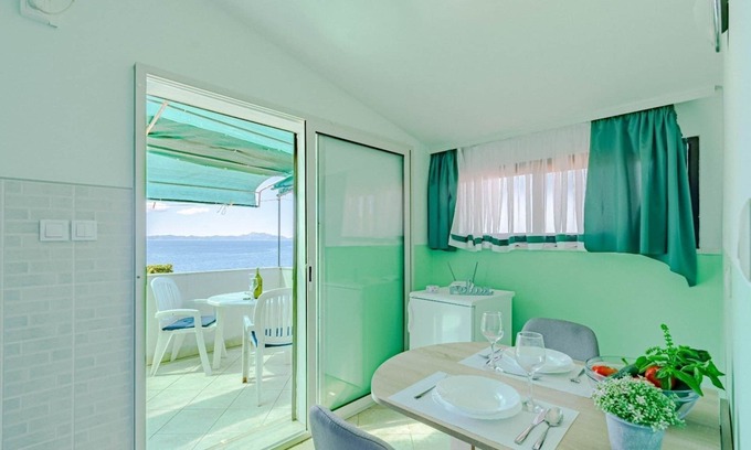 Zavalatica Apartment | Studio flat with terrace and sea view Zavalatica, Korčula (AS-547-b)