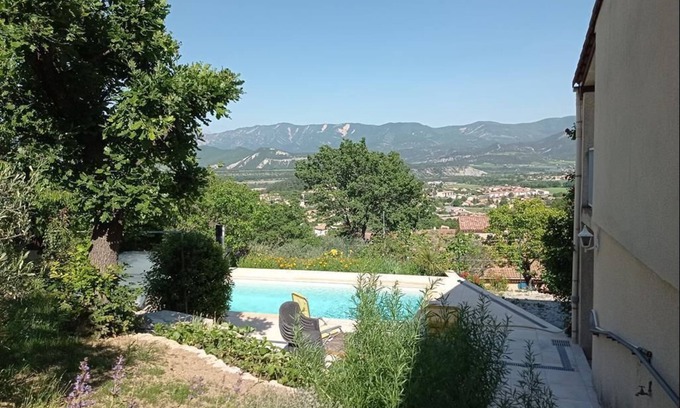 Peipin House | Studio in Haute-Provence