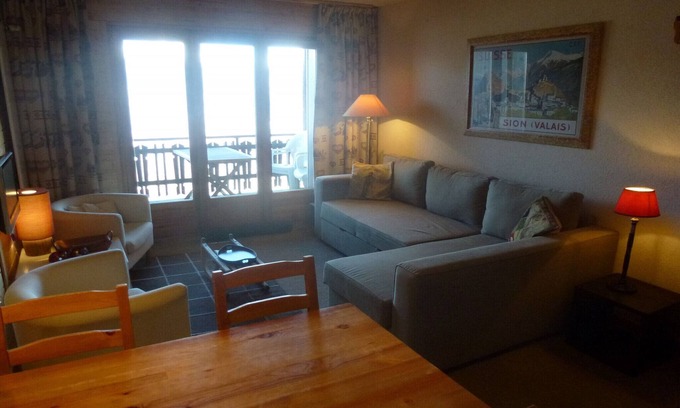 Veysonnaz Apartment | Studio in Veysonnaz near Ski Lift