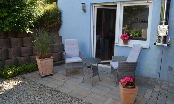 Estenfeld Apartment | Studio 'Komfort-Apartment Mit Terrasse' with Private Terrace and Wi-Fi