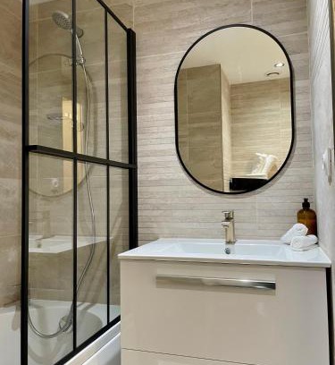 Villette - Maisons Neuves Apartment | Studio Le Central 350 m de Gare Lyon Part-Dieu, Navette Stade et Arena ,Eurexpo Aéroport- Bus Direct Centre Ville