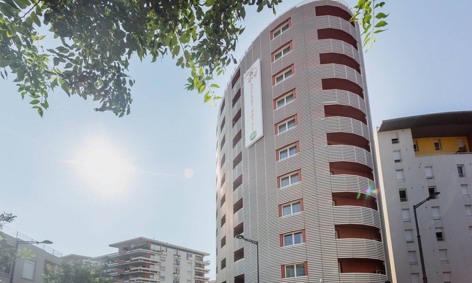 Clemenceau Apartment | Studio Lumineux et Abordable avec Balcon
