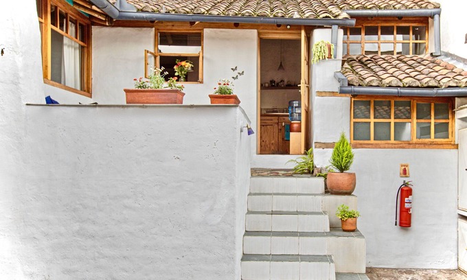 Financial District Apartment | Studio Mariposa with a fantastic garden in the historical Quito