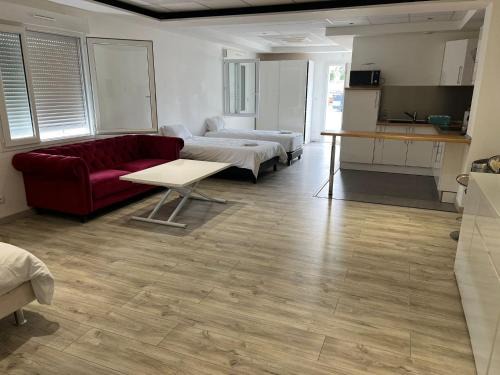 Mer Apartment | studio open space complet avec piscine