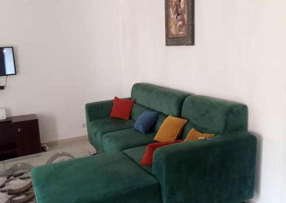 Yof Apartment | Studio Ouest Foire