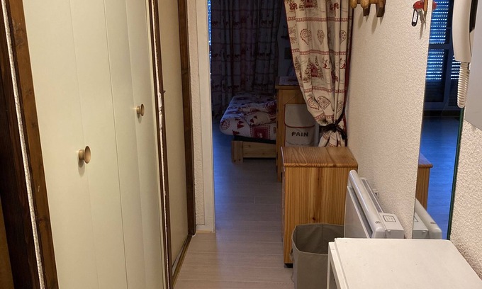 Albiez-le-Vieux Apartment | Studio Pour 4 aux Pieds des Pistes en Savoie, Résidence Très Calme